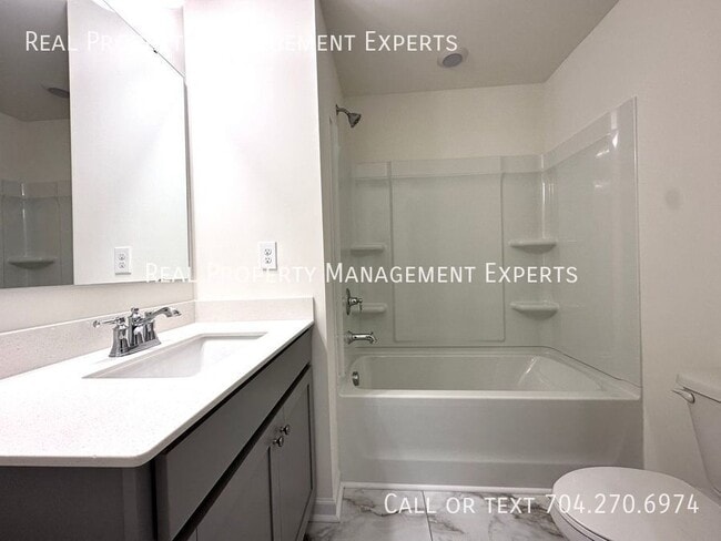 Building Photo - 2789 Yeager Dr NW