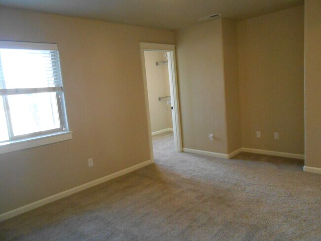 Building Photo - 20783 Boulderfield Ave