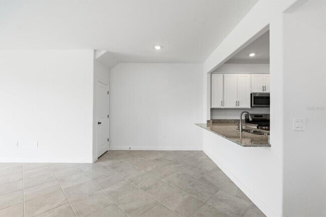 Building Photo - 14832 Lyla Ter