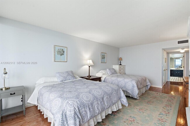 Building Photo - 2200 S Ocean Ln