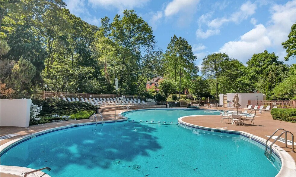 Building Photo - 3484 Martha Custis Dr