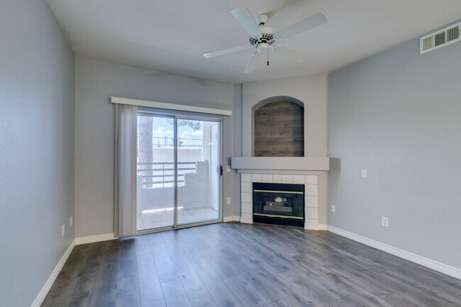 Building Photo - CUTE AND COZY 1 BEDROOM UNIT WITH TONS OF UPGRADES*COMMUNITY AMENITIES*