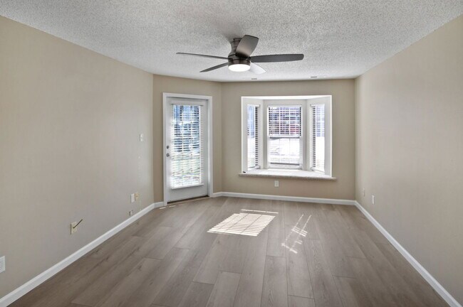 Building Photo - 315 Shirley Ridge Dr