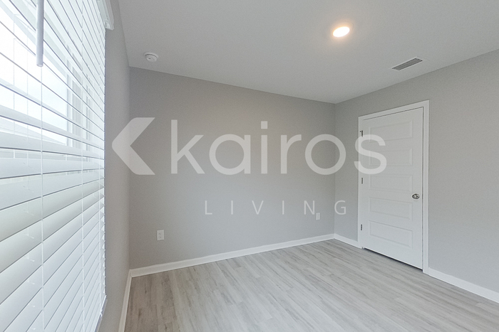 Building Photo - 155 Swallowtail Ln