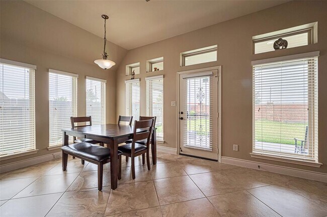 Building Photo - 20267 Ivory Valley Ln