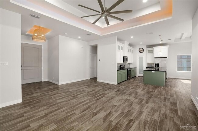 Building Photo - 1408 Garden Ridge Ave