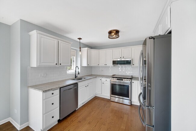 Building Photo - 310 Cornwall Cir