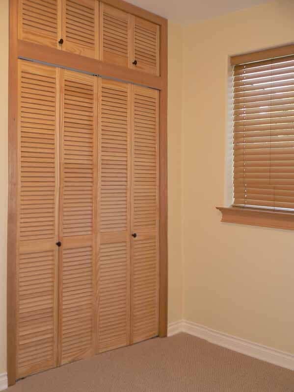 Building Photo - 11912-11911 11th Pl SW