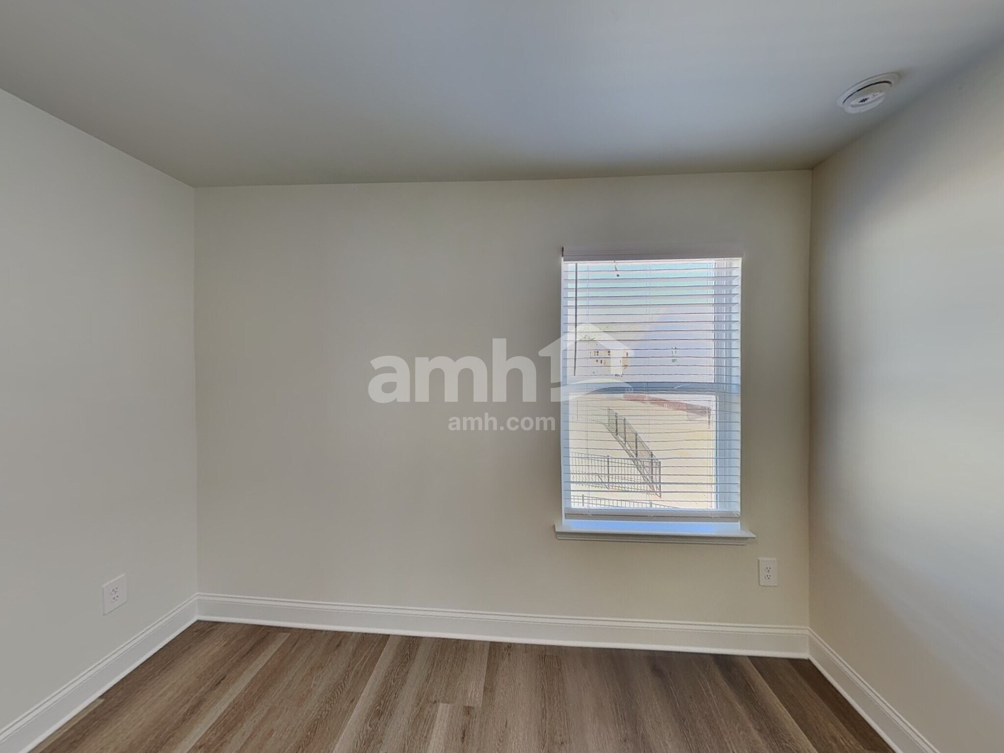 Building Photo - 3662 Creek View Cir