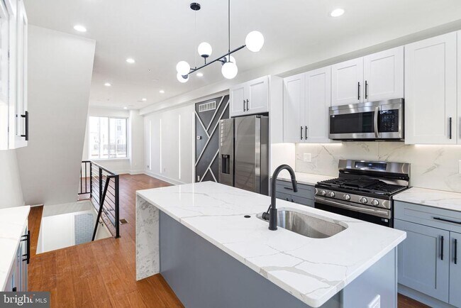 Building Photo - 2650 Earp St