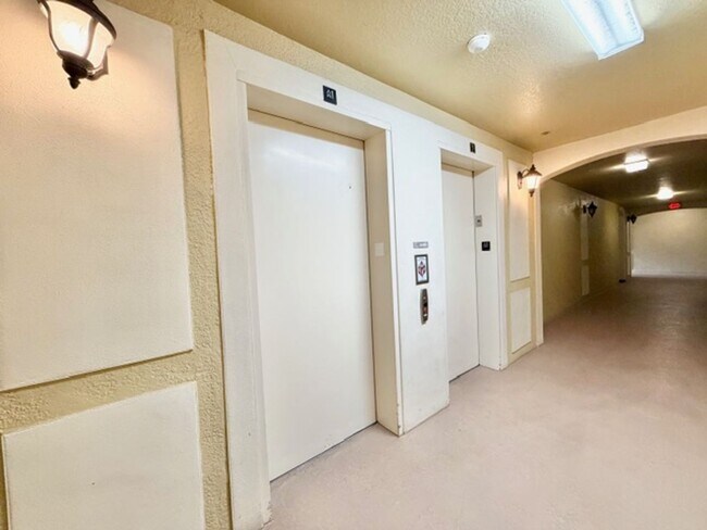Building Photo - Orlando - 2 Bedroom, 2 Bathroom -  $1,695.00