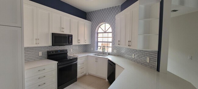 Building Photo - 5299 Europa Dr