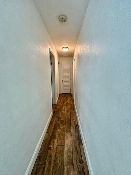 Building Photo - 7622 Cassino Ave