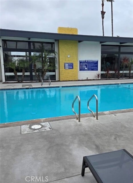 Building Photo - 21851 Newland St