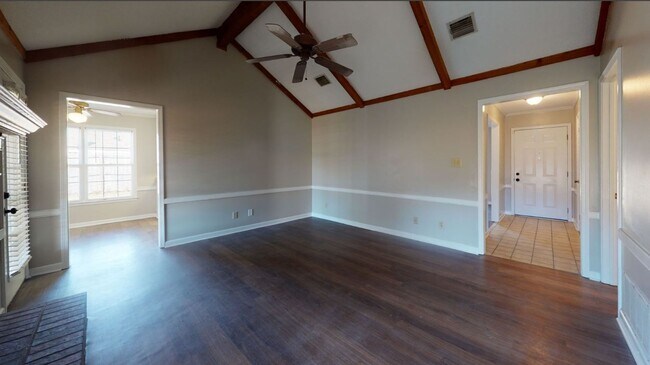 Building Photo - 1806 Heatherton Dr