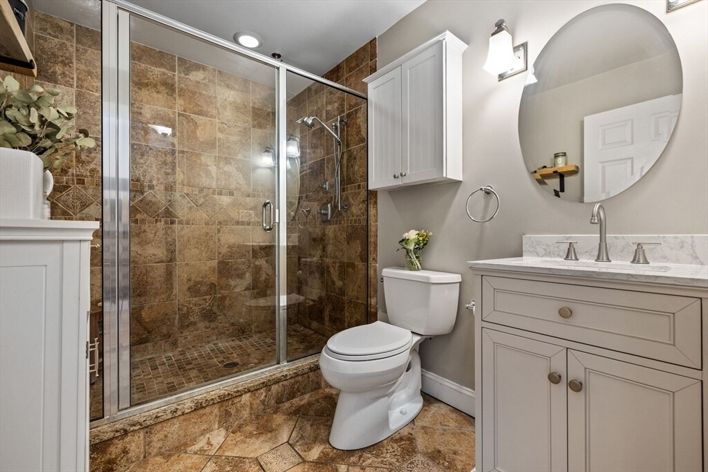 Building Photo - 39 I St