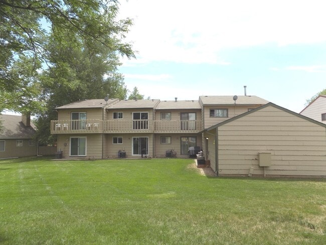 Building Photo - 324 Butch Cassidy Dr