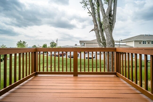 Building Photo - 1575 Port Hills Dr