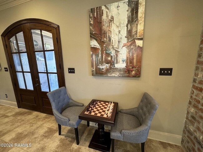 Building Photo - 330 Dunvegan Ct