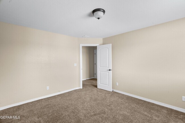 Building Photo - 14940 Tim Hardaway