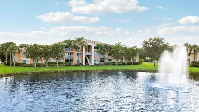 Building Photo - 181 SW Palm Dr