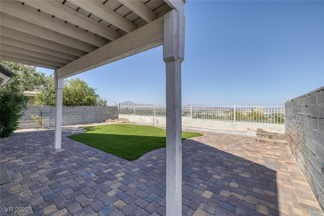 Building Photo - 1701 Duarte Dr