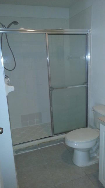 Building Photo - 2221 White Pine Cir