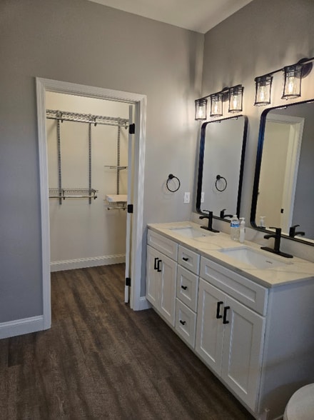 Building Photo - 229 Old Schaeffer Ln