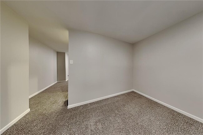 Building Photo - 7045 Treeline Dr