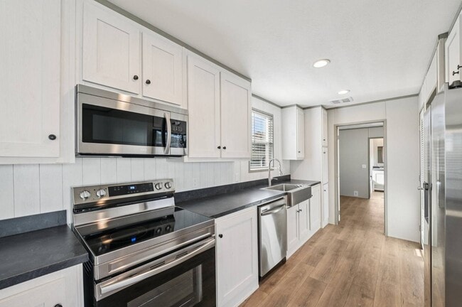 Building Photo - 1626 American Dr