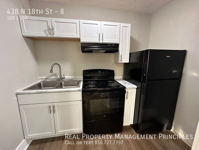 Building Photo - 438 N 18th St