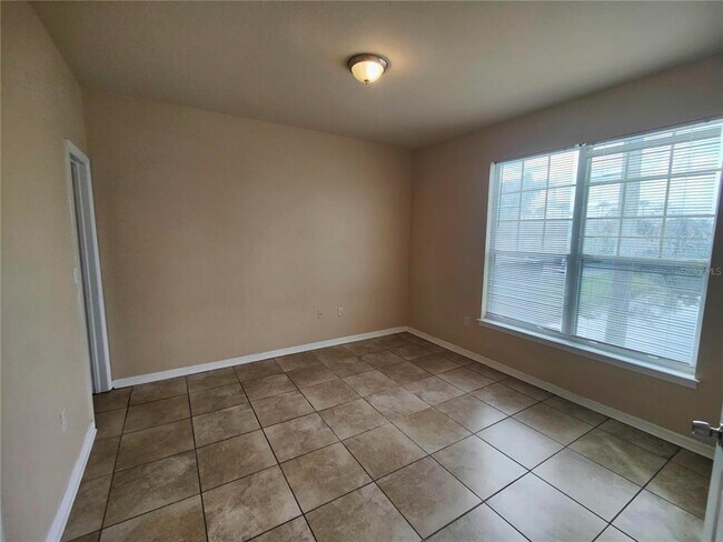 Building Photo - 3737 Castle Pines Ln