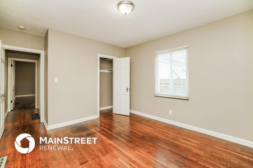 Building Photo - 821 S Harris Ave
