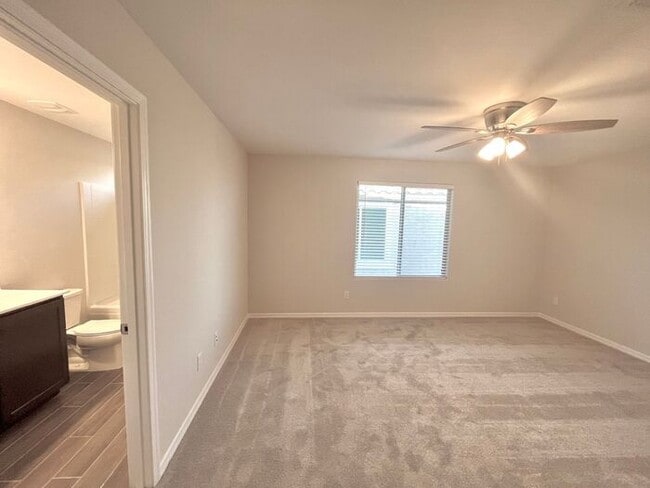 Building Photo - MOVE IN SPECIALS!! 2 Master Suites Open Ceiling Modern Home for RENT!