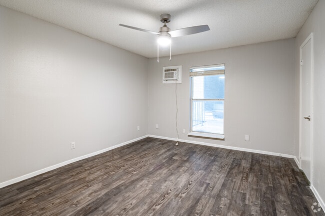 1BR, 1BA - 712SF - Bedroom - Flats at Wellington