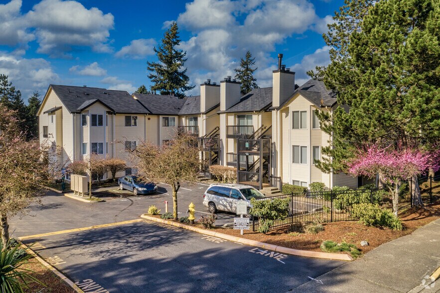 Brookhaven Apartments 30823 18th Ave S Federal Way WA 98003