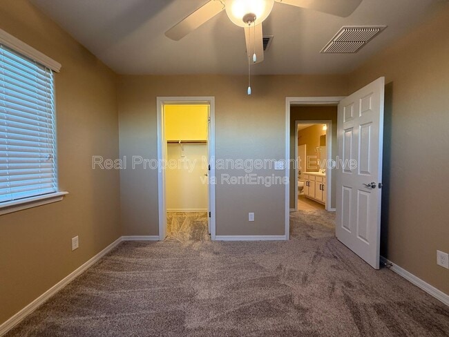 Building Photo - 42239 N Wollemi St