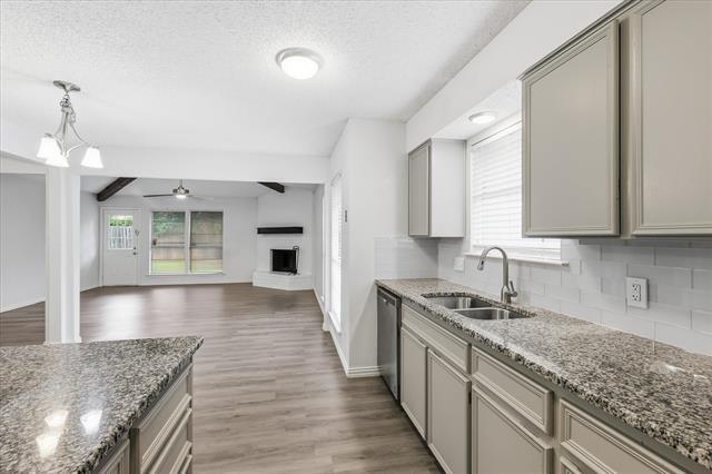 Building Photo - 7208 Misty Meadow Dr S