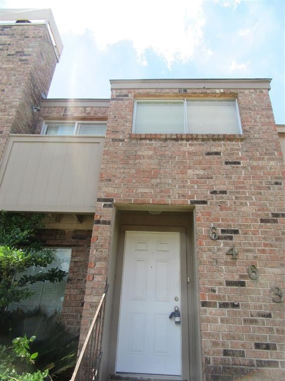Primary Photo - 6463 Cambridge Glen Dr