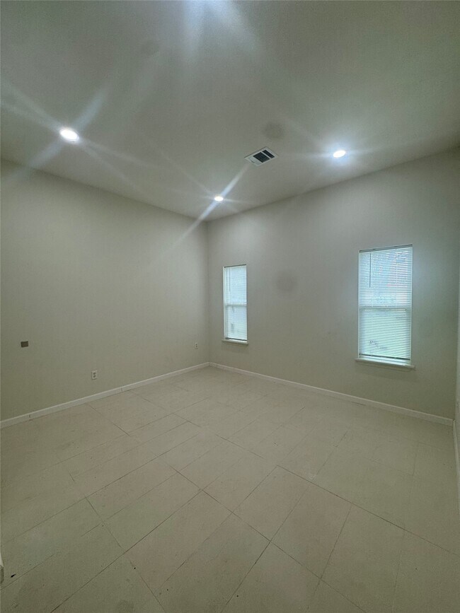 Building Photo - 1443 Willow Rock Rd