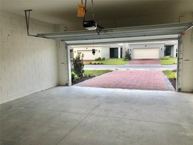 Building Photo - 15753 Fountain Springs Rd