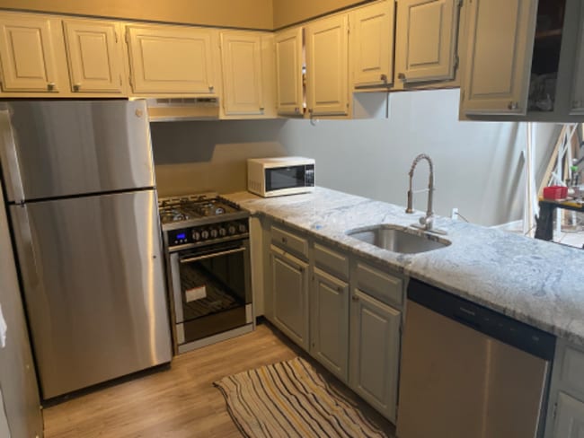 Building Photo - 7 Brandywine Ct
