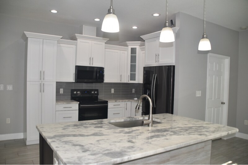 Building Photo - 6412 S Adelia Ave