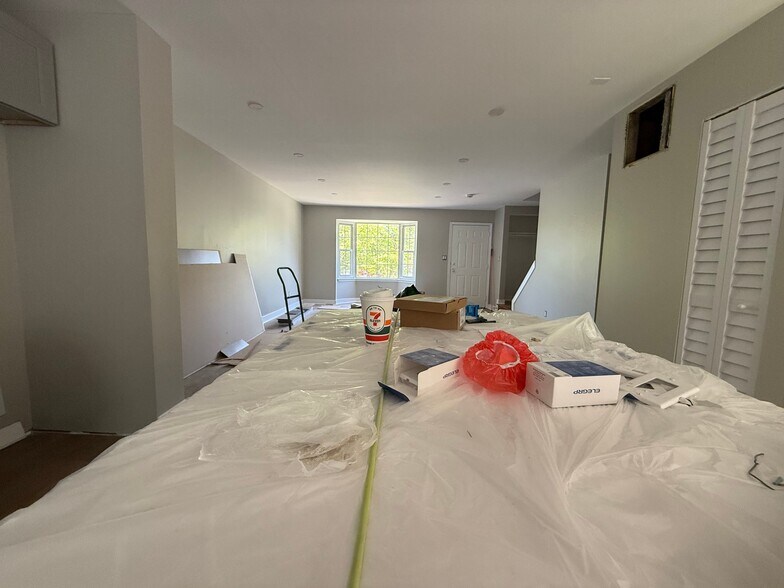 Building Photo - 1208 Knoll Mist Ln