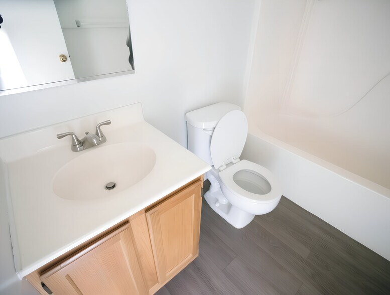 Building Photo - 8729 36th Ave