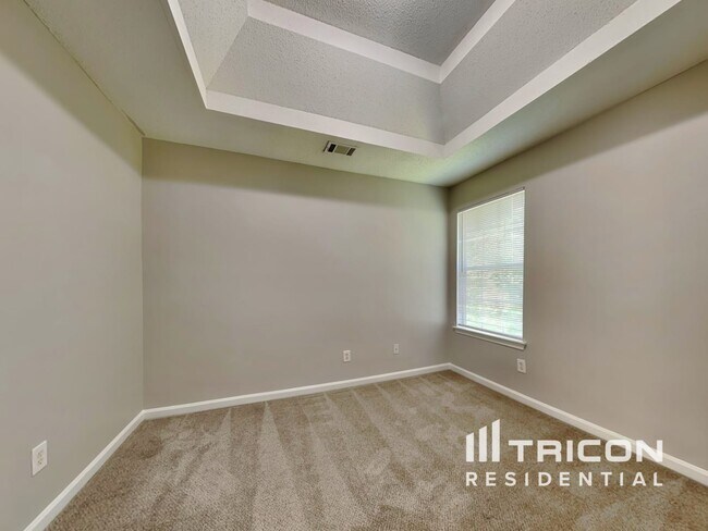 Building Photo - 508 Gonzaga Cir