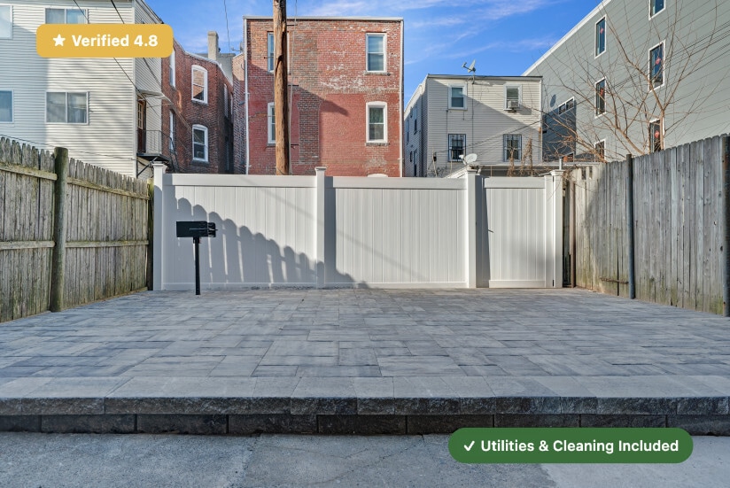 Building Photo - Furnished Private Bedroom in East Boston