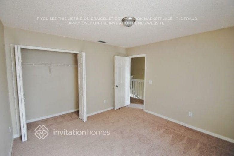 Building Photo - 489 Eastbridge Dr