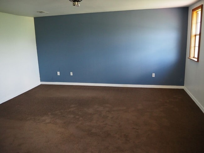 Building Photo - 9561 Hames Rd