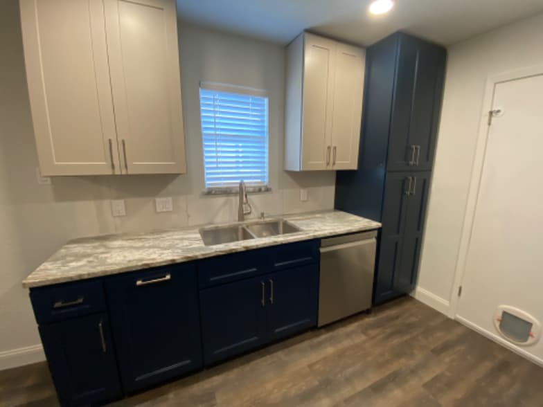 Building Photo - 957 Bramling Cir